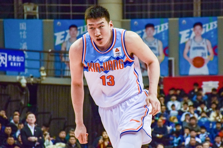高效輸出！李炎哲半場7中5拿到12分2板1助1斷2帽
